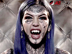 HO HUNTERS - Tattooed Ghost Amber Luke Wants To Fuck