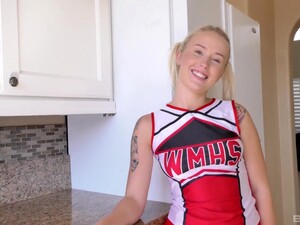 Smooth Fucking On The Bed With Blonde Cheerleader Layla Love