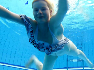 Blonde European Sweetheart Shows Off Her Body Underwater