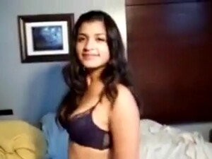 Young Hot Mexican Woman Fucks Her Boyfriend On Their Bed