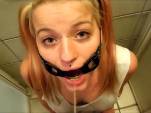 PervyPixie Gagged While Drinking Piss!