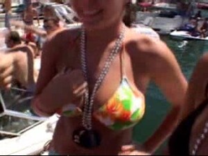 Hot Babes Enjoy Teasing Men With Their Bodies During A Beach Party