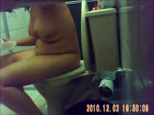 Chubby Milf Wife On Hidden Cam In The Bathroom Taking Dump