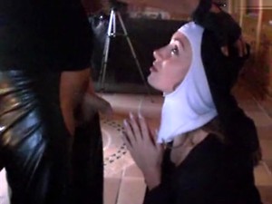 Exorcism Nun, The Devil Is Ausgefickt