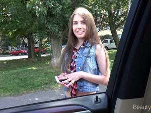 Lusty Playful GF Elle Rose Prefers To Be Fucked In The Car Instead Of Having Picnic
